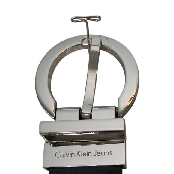 Calvin Klein Brown Leather Belt W/Silver Buckle Unisex Small Stylish Accessory - Picture 1 of 8
